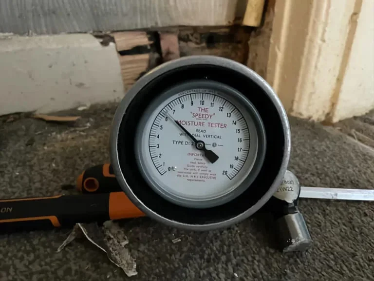 Housing disrepair moisture tester